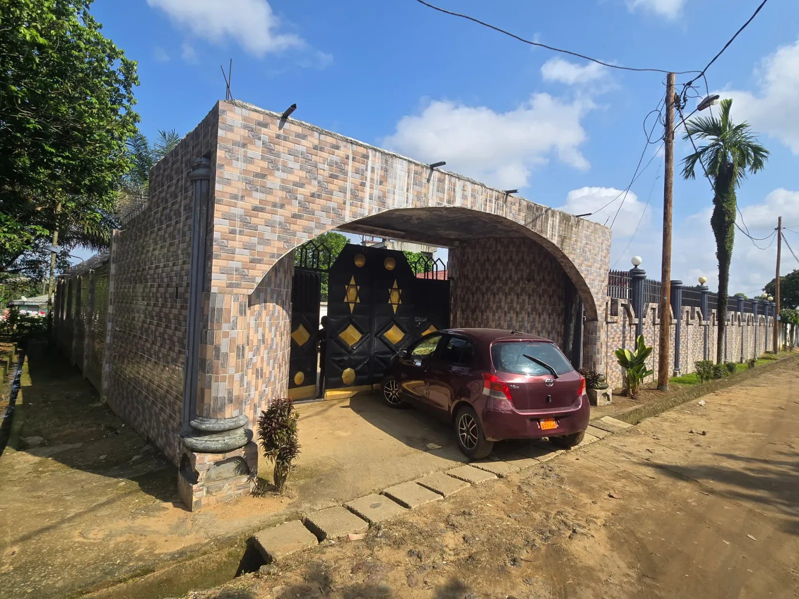 Vaste Villa à vendre Logbessou 1000m2 lea immobilier Cameroun