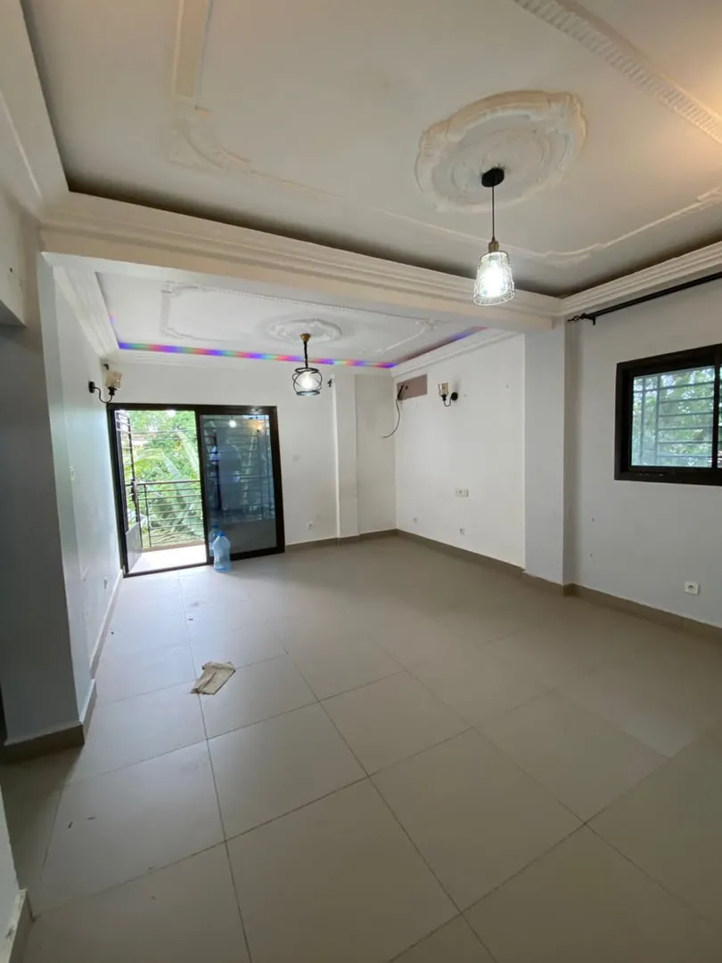 APPARTEMENT SITUÉ À LOGBESSOU lea immobilier Cameroun