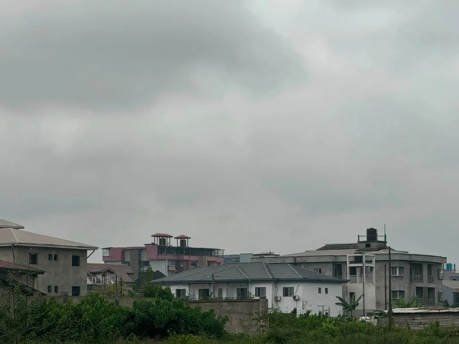 Terrain titré a vendre a bonamoussadi denver  au niveau du complexe sportif Ngannou  — Léa immobilier au Cameroun