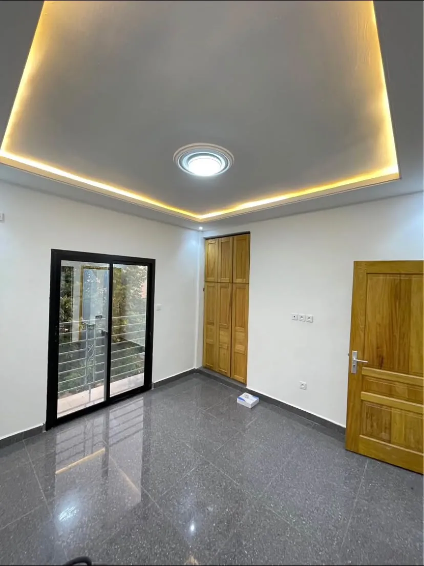 🏠Appartement haut Standing à Logpom maison Jumelle à 150m du goudron  — Léa immobilier au Cameroun