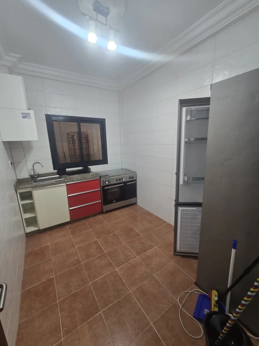 Magnifique studio meublé a louer a bonamoussadi en route — Léa immobilier au Cameroun