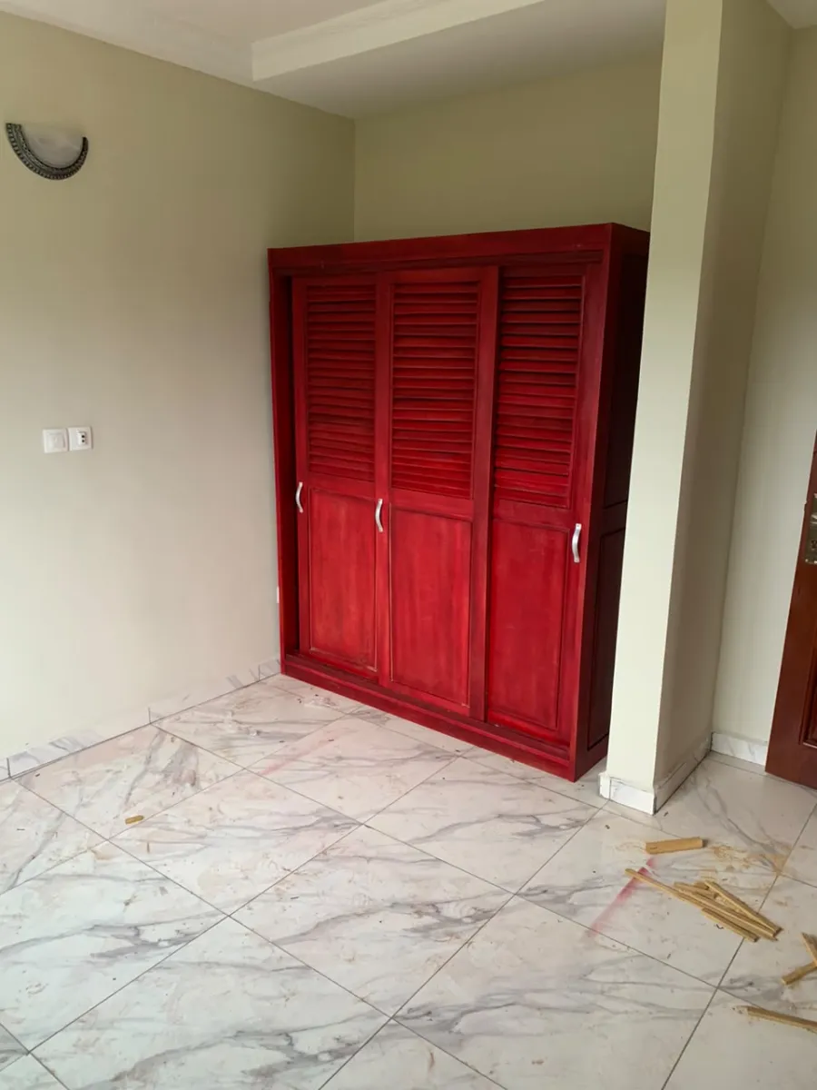 Appartement Moderne Haut Standing Yassa Nkolbong sur Goudron — Léa immobilier au Cameroun